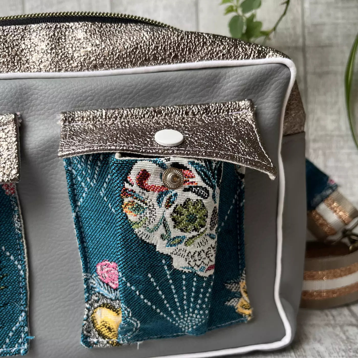 Sac Banane Chic - "La Frida"