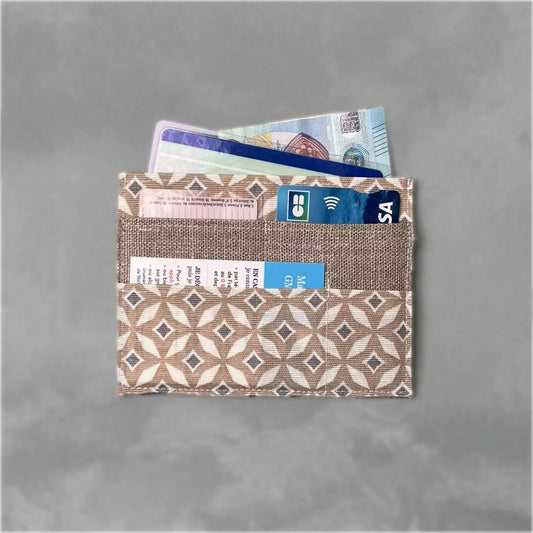 Porte-cartes CATASTROFF modèle Essentiel Slim avec motif mosaïque beige et blanc.
