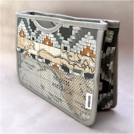 Organiseur de sac gris avec motif de carte du monde vintage par CATASTROFF